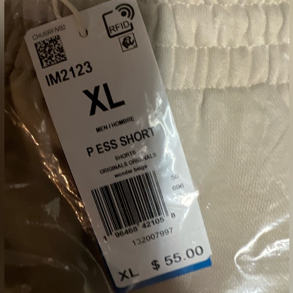NWT adidas men’s XL premium essential shorts - Picture 3 of 3
